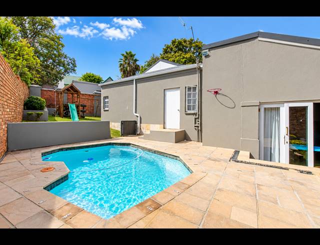 3 BEDROOM FREEHOLD FOR SALE IN FAERIE GLEN